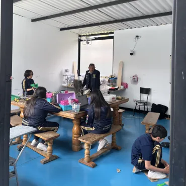 https://colegio.desarrolloicono.com.co/wp-content/uploads/2026/06/enfoquecientificofinal.webp